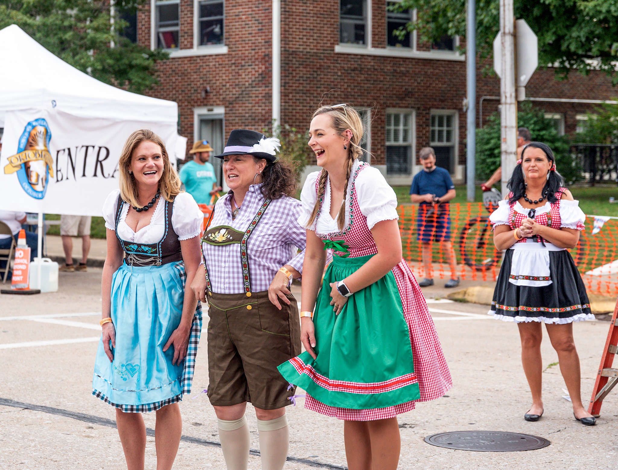 Oktoberfest St. Louis 2024 Trachten Guide